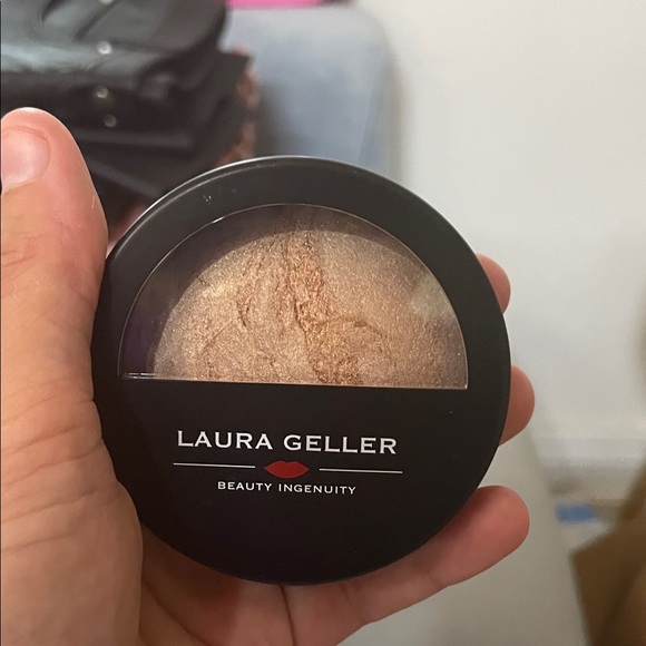 Laura Geller Baked Body Frosting All Over Face & Body Glow - 24K Glow NWOB - Picture 3 of 4